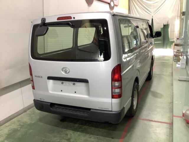 2015 Toyota Hiace 4WD DX auction photo 2