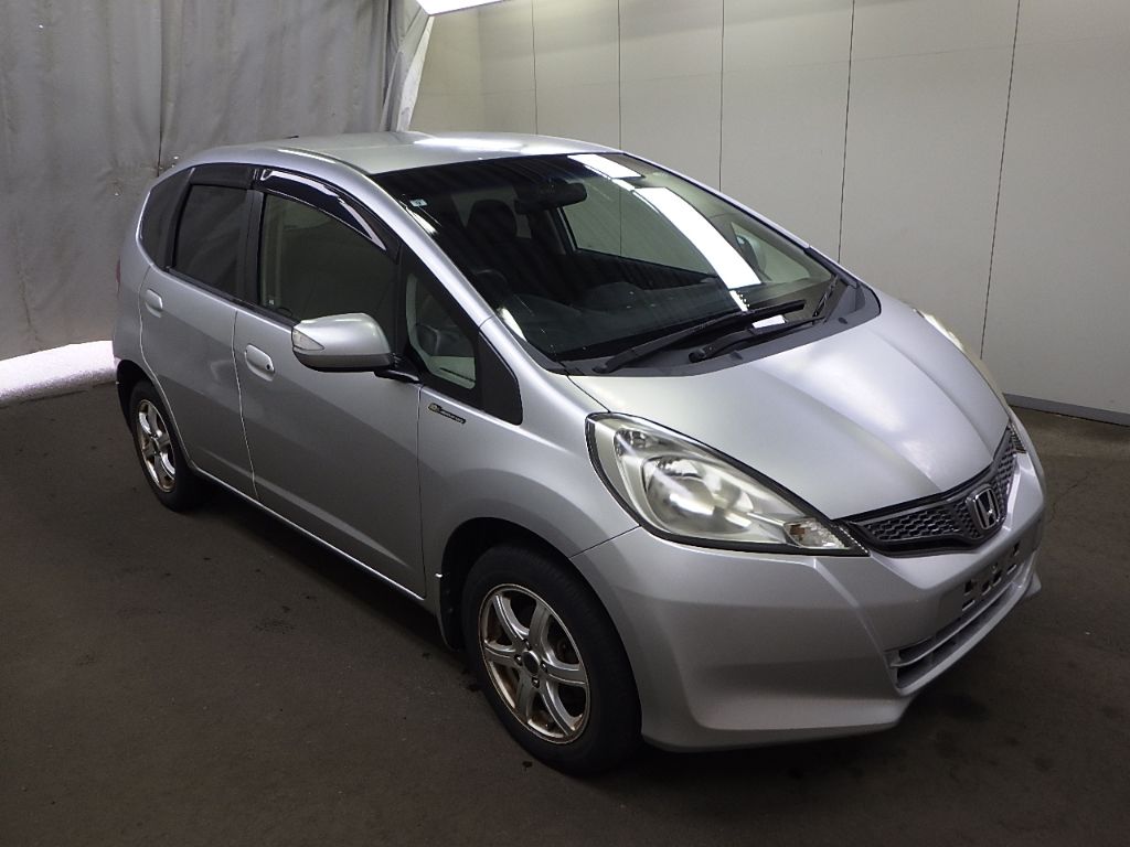 2011 Honda Fit 4WD 13G10th Japan auction vehicle