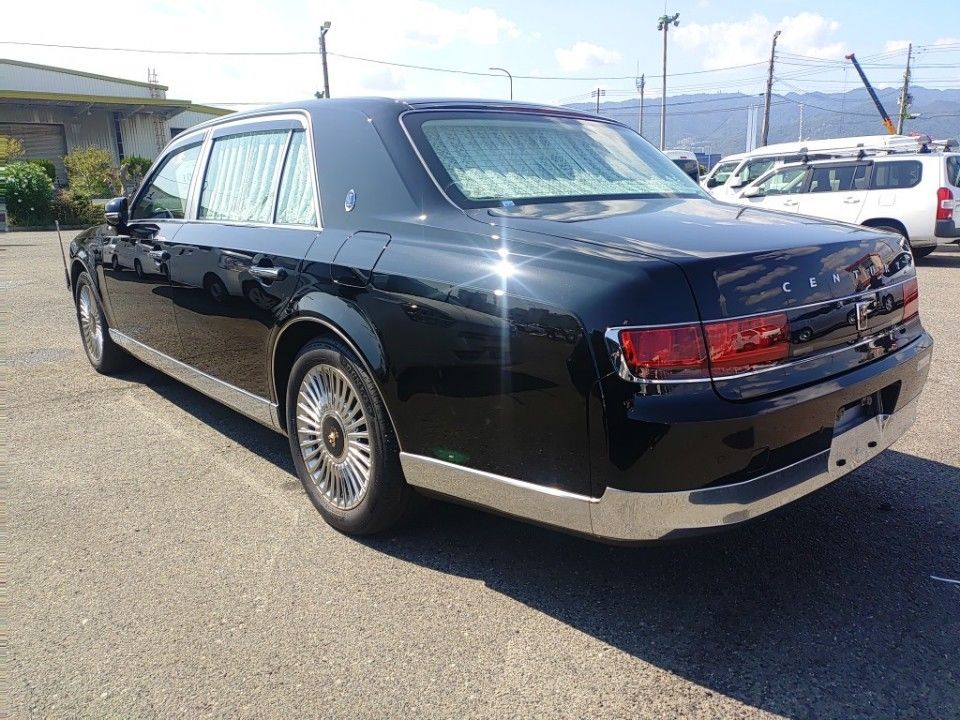 2019 Toyota Century auction photo 6