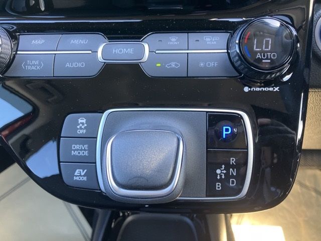 2023 Toyota Aqua G auction photo 4