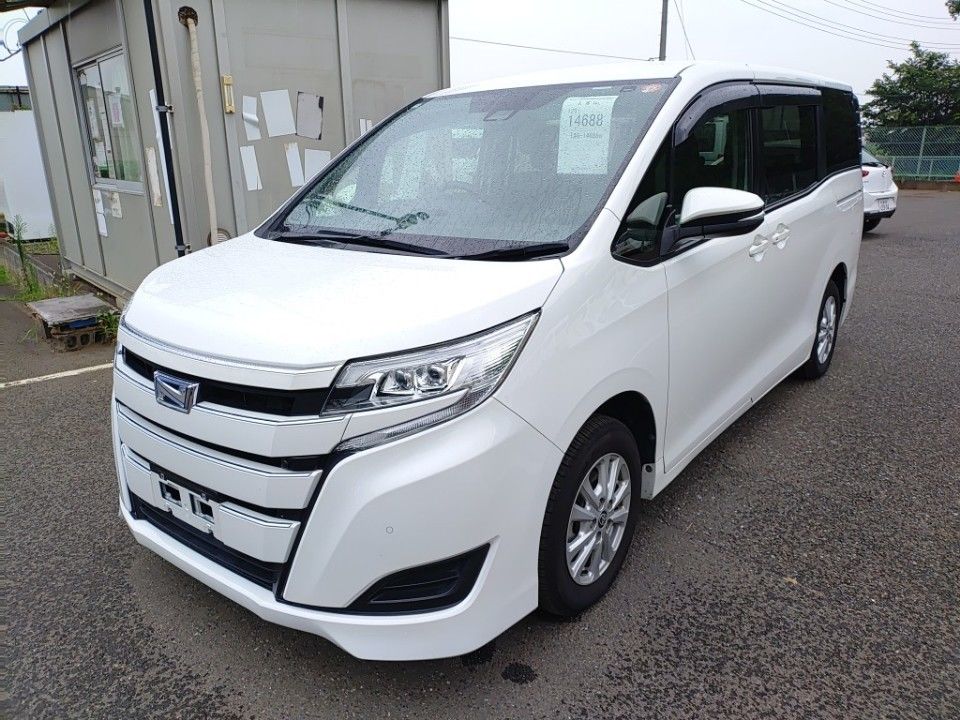 2021 Toyota Noah Japan auction vehicle