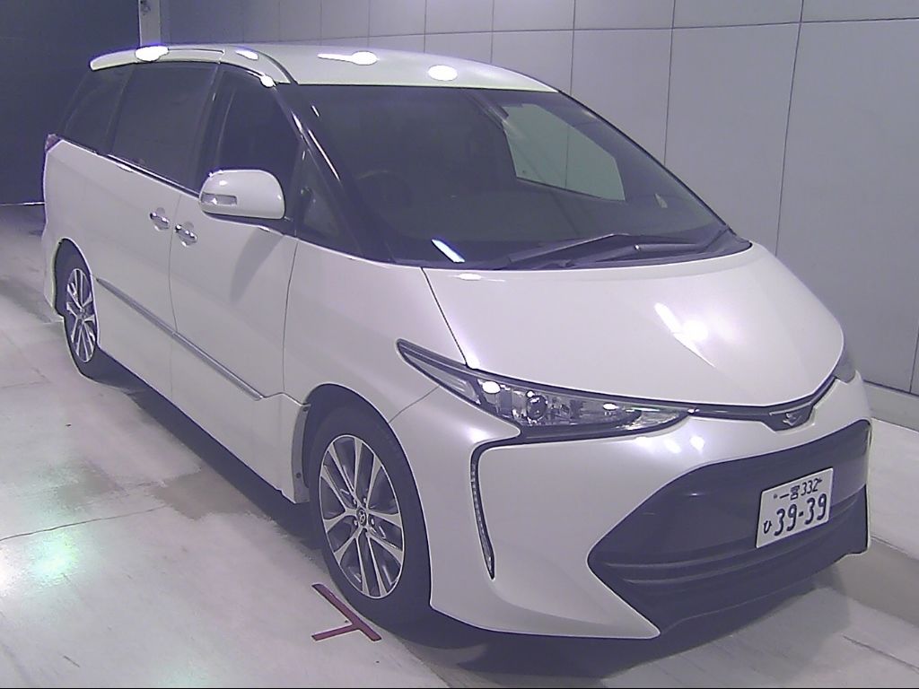2018 Toyota Estima Aeras Premium Japan auction vehicle