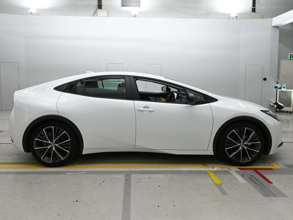 2025 Toyota Prius G auction photo 3
