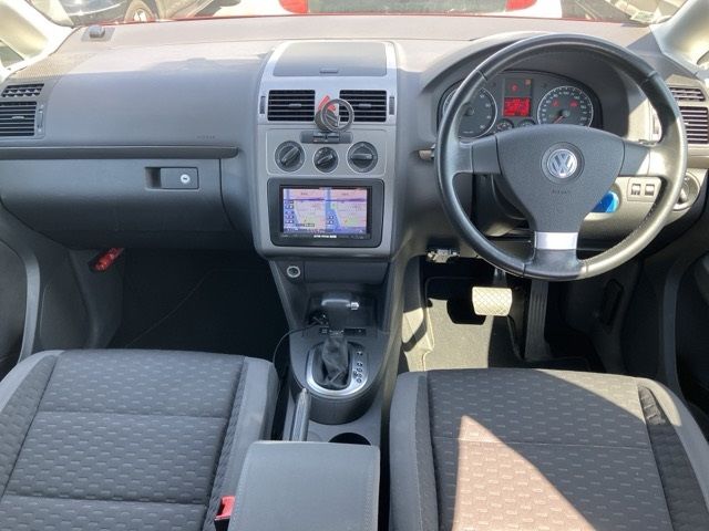 2010 Volkswagen VW ゴルフトゥーラン プライムエディション auction photo 5