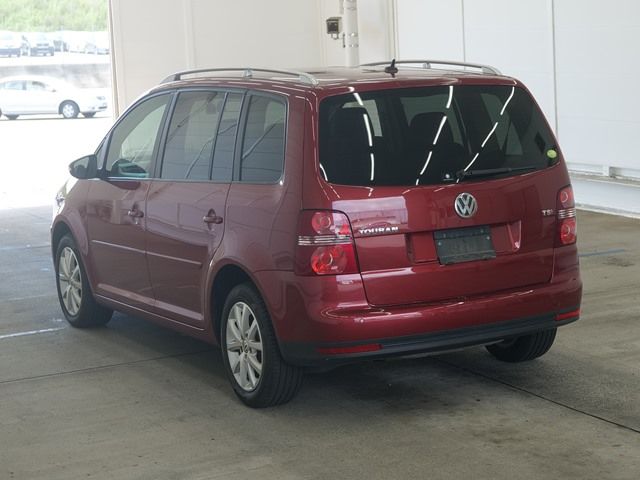 2010 Volkswagen VW ゴルフトゥーラン プライムエディション auction photo 2