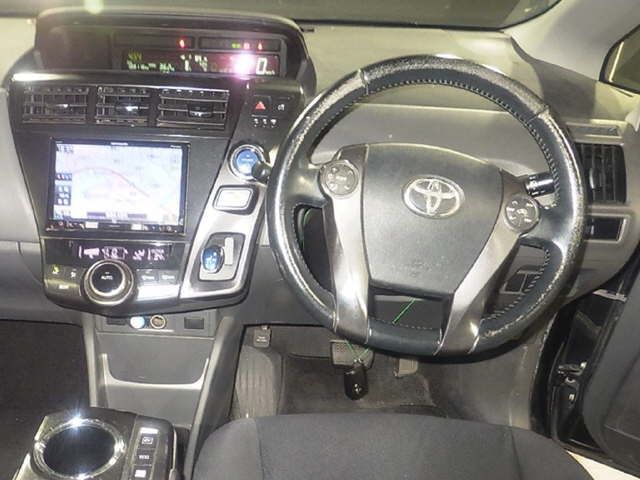 2014 Toyota Prius Alpha S-Tune Black auction photo 3