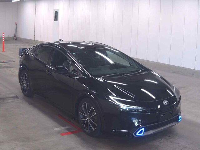 Japan Auction Vehicles 8 2025 Toyota Prius Z auction photo
