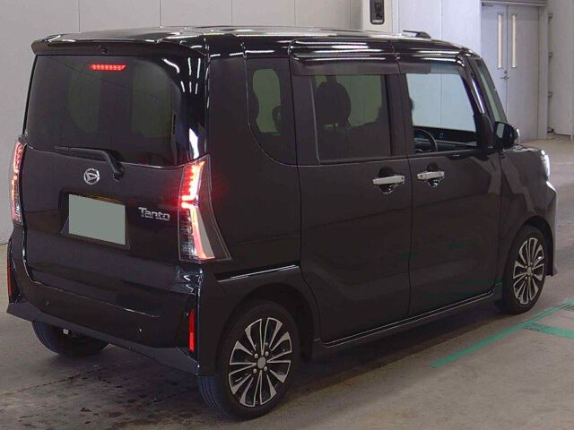 2025 Daihatsu Tanto Custom RS 4WD auction photo 5