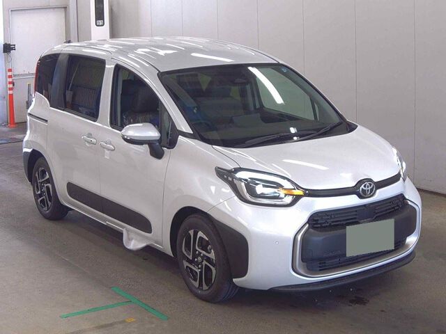 2026 Toyota Sienta ハイブリッドZ Japan auction vehicle