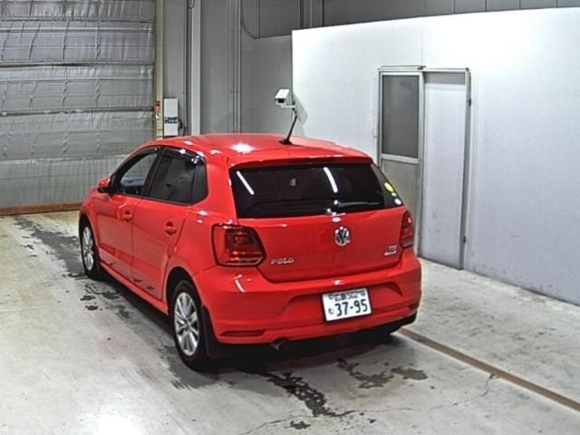 2016 Volkswagen ポロ TSIコンフォートラインアップグレードパッケージ auction photo 2