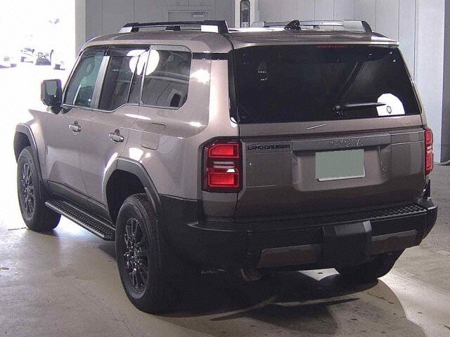 2026 Toyota Land Cruiser 250 VX 4WD auction photo 2