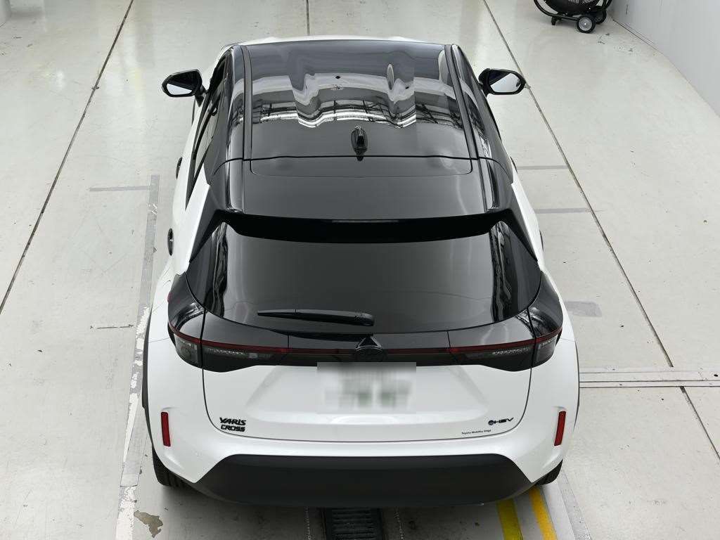 2026 Toyota Yaris Cross Hybrid Z Urbano auction photo 8