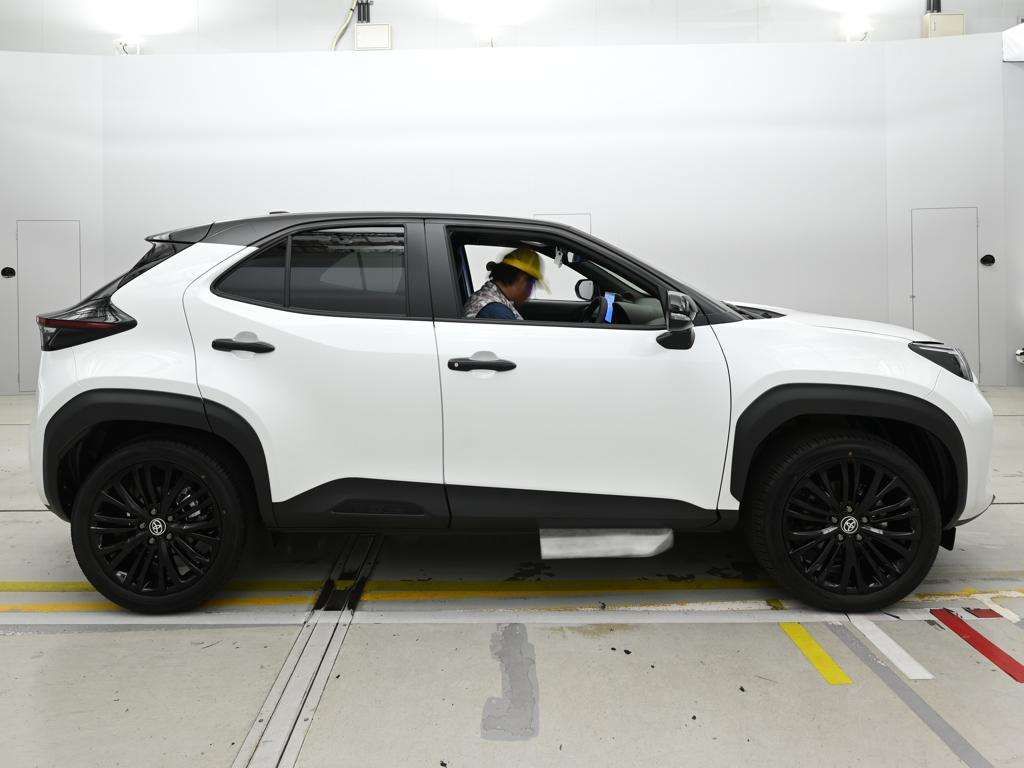 2026 Toyota Yaris Cross Hybrid Z Urbano auction photo 3