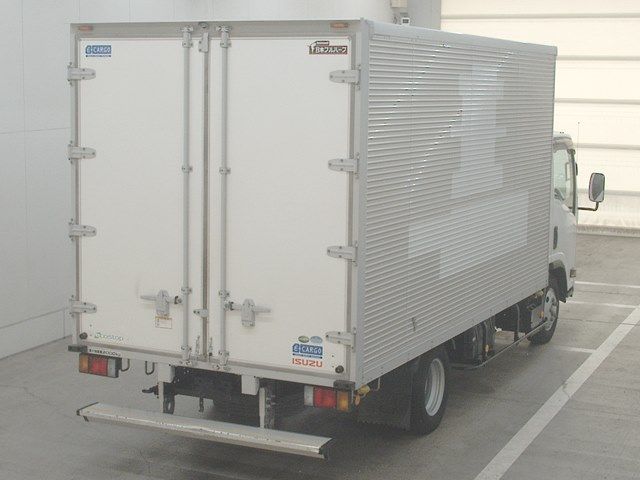 2019 Isuzu Elf Van auction photo 2