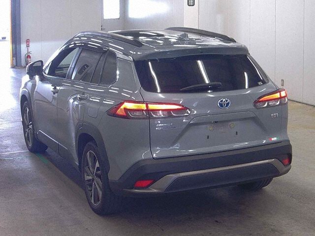2023 Toyota Corolla Cross ハイブリッドZ 4WD auction photo 2