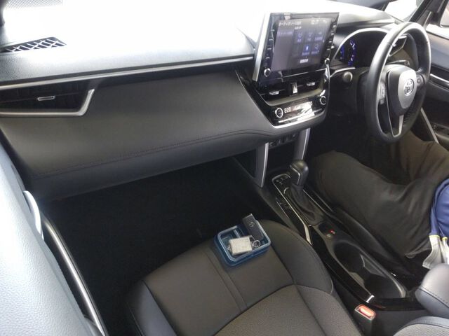 2023 Toyota Corolla Cross ハイブリッドZ 4WD auction photo 3