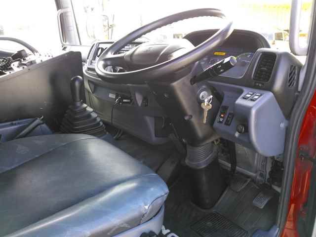2005 Hino Ranger fire engine auction photo 3