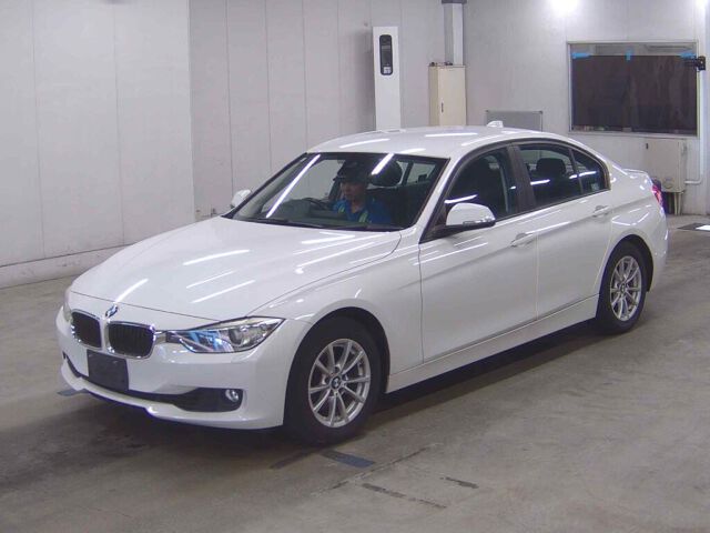 2014 BMW 3 Series 320I auction photo 4