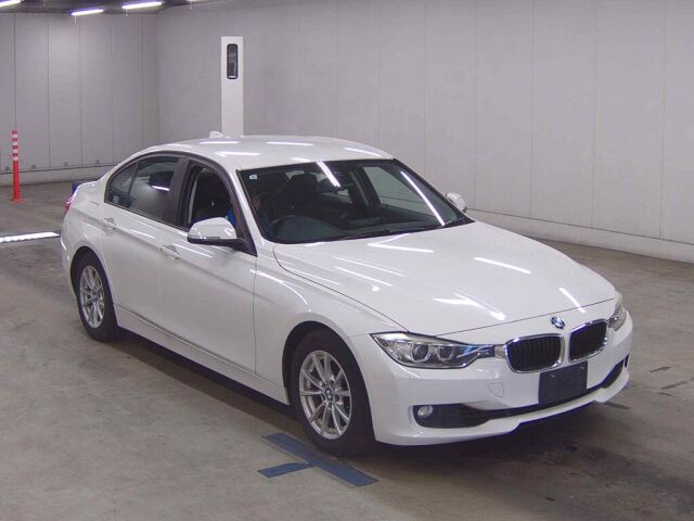 2014 BMW 3 Series 320I Japan auction vehicle