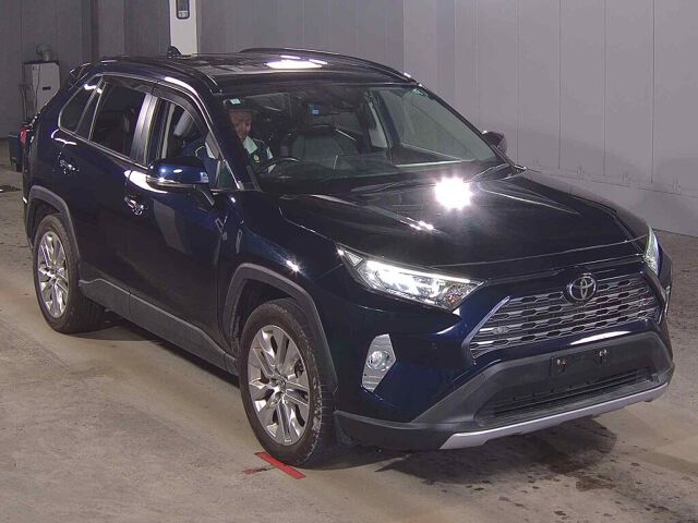 Japan Auction Vehicles 8 2021 Toyota RAV4 G Zパッケージ 4WD auction photo