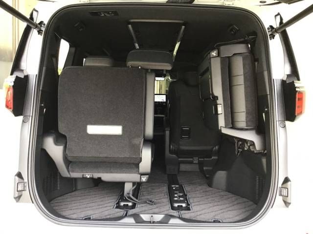 2025 Toyota Alphard Z 4WD auction photo 7