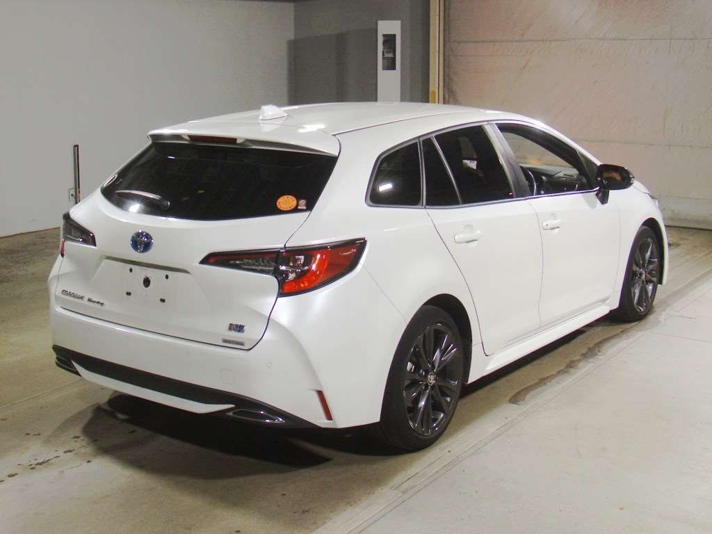 2021 Toyota Corolla Touring ハイブリッド ダブルバイビー auction photo 2