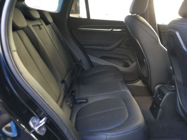 2021 BMW X1 XDRIV18D M Sport 4WD auction photo 6
