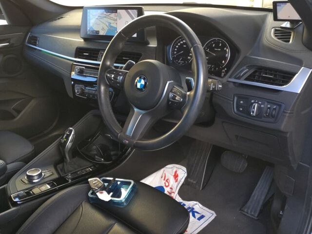 2021 BMW X1 XDRIV18D M Sport 4WD auction photo 3