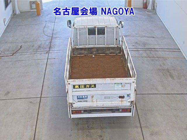 2017 Mitsubishi Fuso Canter Hira PG auction photo 3