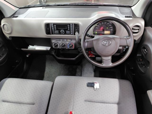 2015 Toyota Passo X Lパッケージ auction photo 3