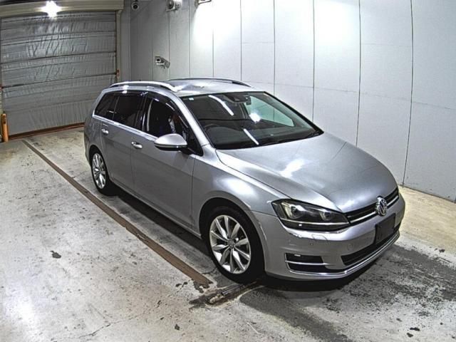 Japan Auction Vehicles 5 2015 Volkswagen ゴルフヴァリアント TSIハイライン BMT auction photo