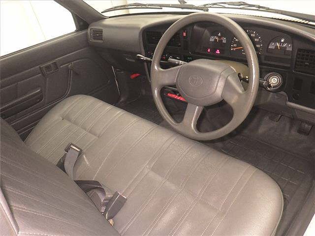1995 Toyota Hilux auction photo 3
