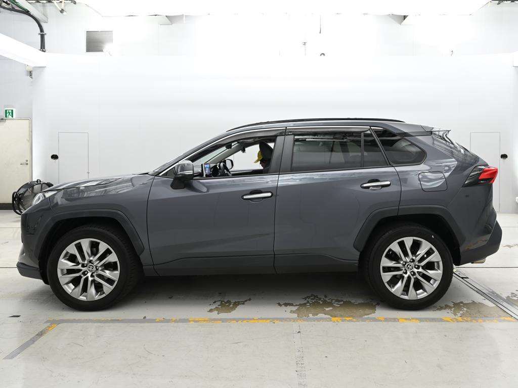 2022 Toyota RAV4 G Zパッケージ 4WD auction photo 4