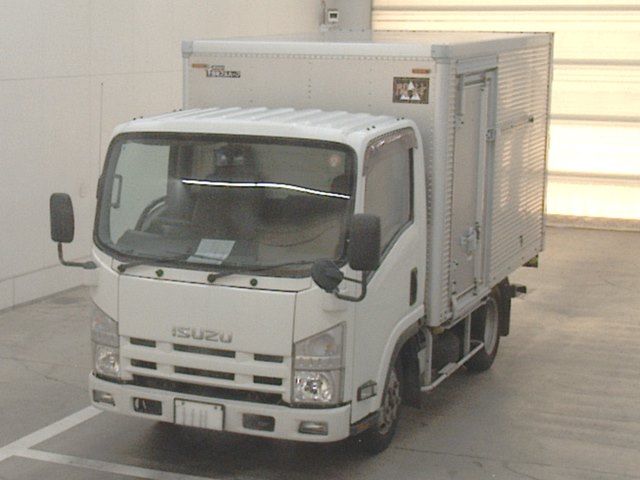 2013 Isuzu Elf バン Japan auction vehicle
