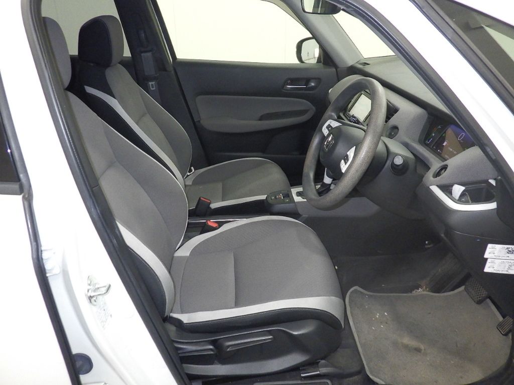 2021 Honda Fit e:HEVクロスター auction photo 6