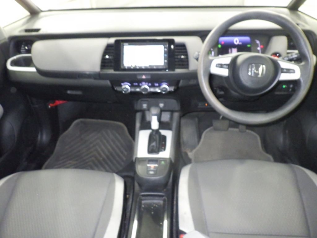2021 Honda Fit e:HEVクロスター auction photo 3