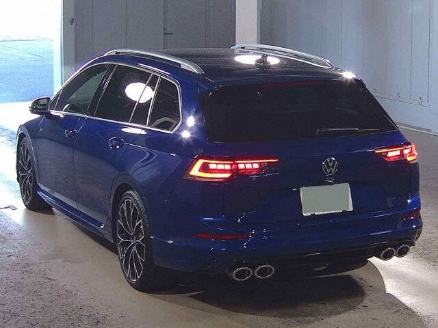 2025 Volkswagen ゴルフRヴァリアント Advance 4WD auction photo 2