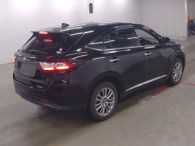 2019 Toyota Harrier premium auction photo 5