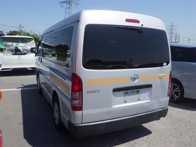 2015 Toyota Hiace DX ソウゲイシヨウシャ auction photo 2
