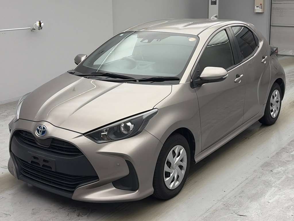 2022 Toyota Yaris Hybrid X Japan auction vehicle