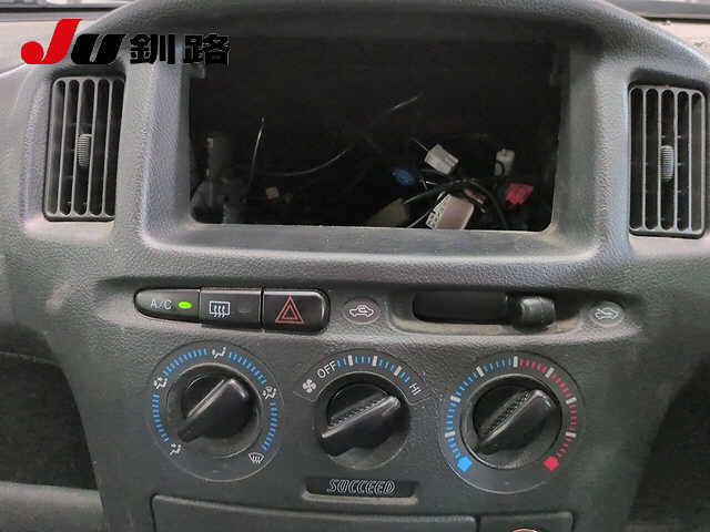 2014 Toyota Succeed 4WD UL auction photo 5