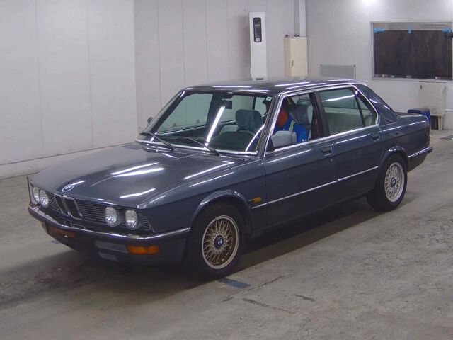 1985 BMW 5 Series 518I auction photo 4