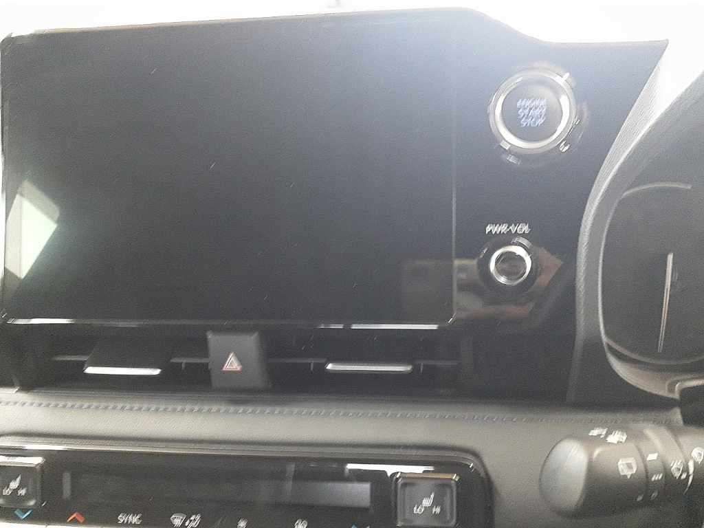2023 Toyota Voxy S-Z auction photo 12