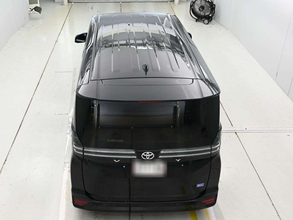 2023 Toyota Voxy S-Z auction photo 8