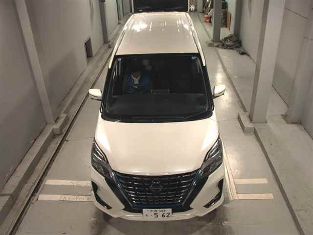 2020 Nissan Serena e-パワーハイウェイスターV auction photo 6