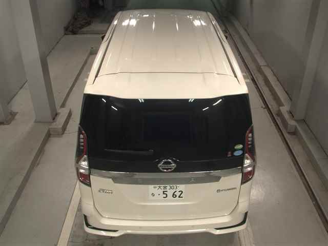 2020 Nissan Serena e-パワーハイウェイスターV auction photo 7