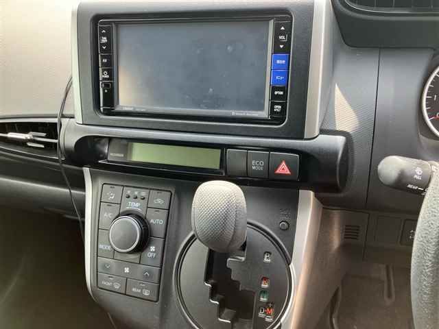 2013 Toyota Wish 1.8X auction photo 6
