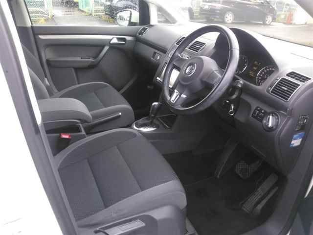 2011 Volkswagen VWゴルフトゥーラン TSIコンフォートライン auction photo 3