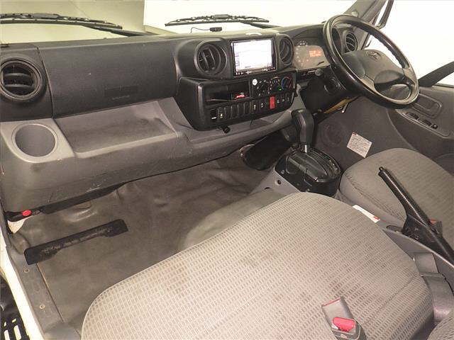 2019 Toyota Dyna 2-ton Full Just Low D-TB PC auction photo 4