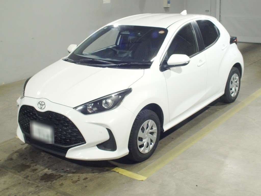 2024 Toyota Yaris X 4WD Japan auction vehicle
